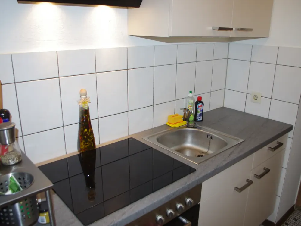 Großzügige helle 2 Zimmer mit großem Wohnzimmer