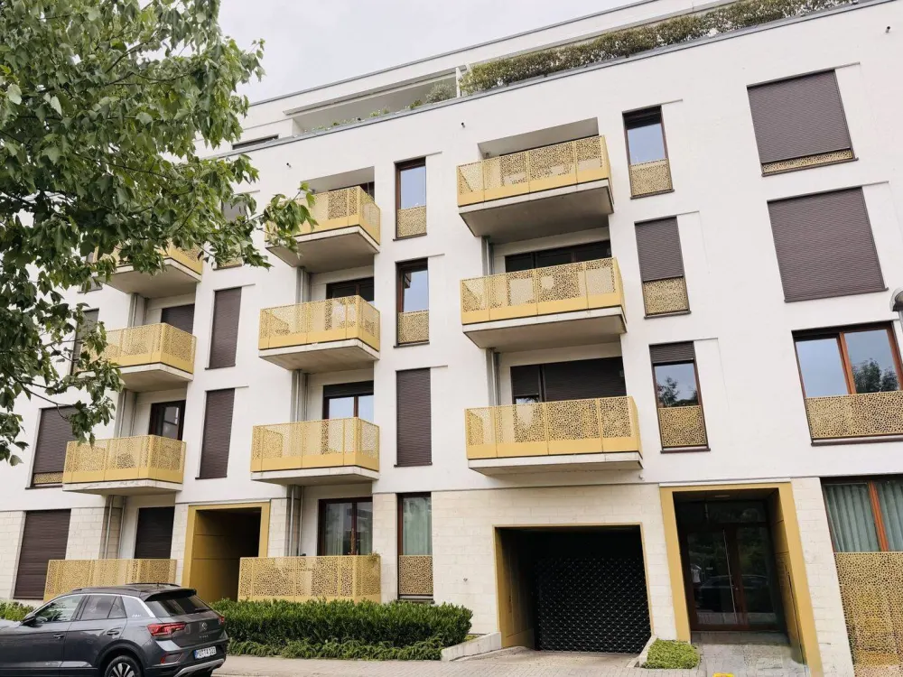 luxuriöse 5 ZI. Wohnung mit edler EBK im Belsenpark
