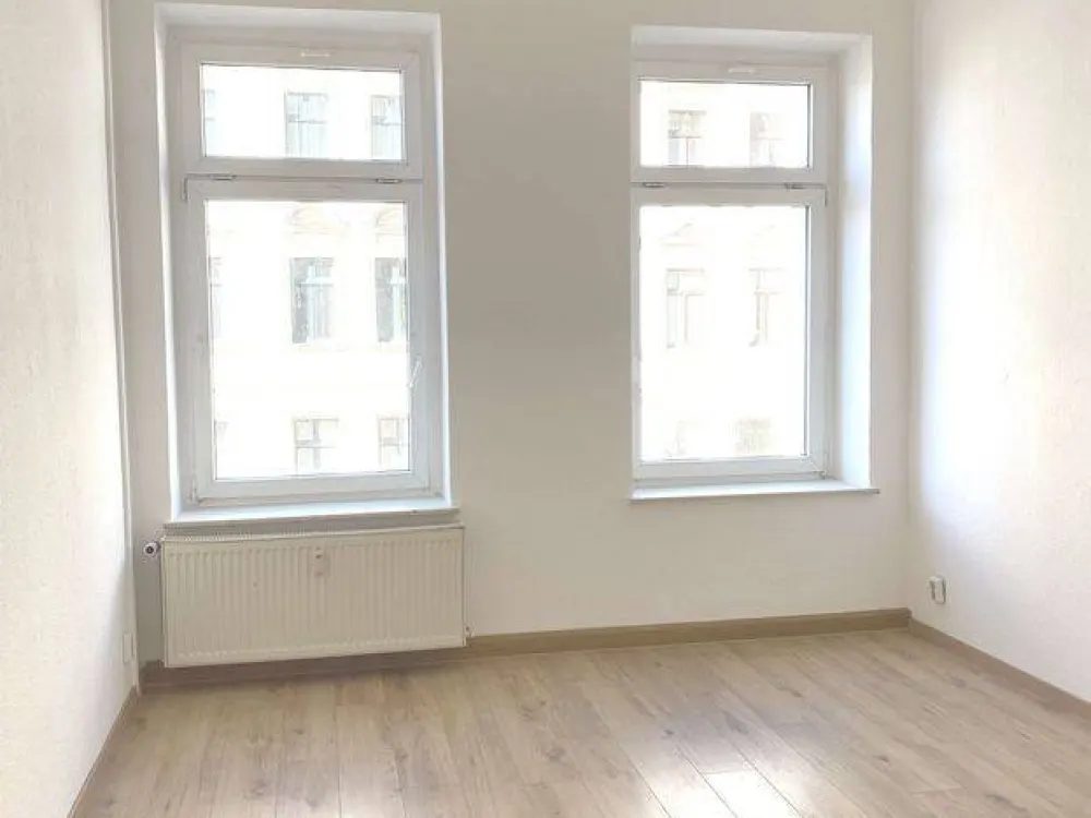 +++SCHÖNE 2-R. WHG. +TAGESLICHTBAD m. WANNE+++GROßZÜGIGE RÄUME ++++