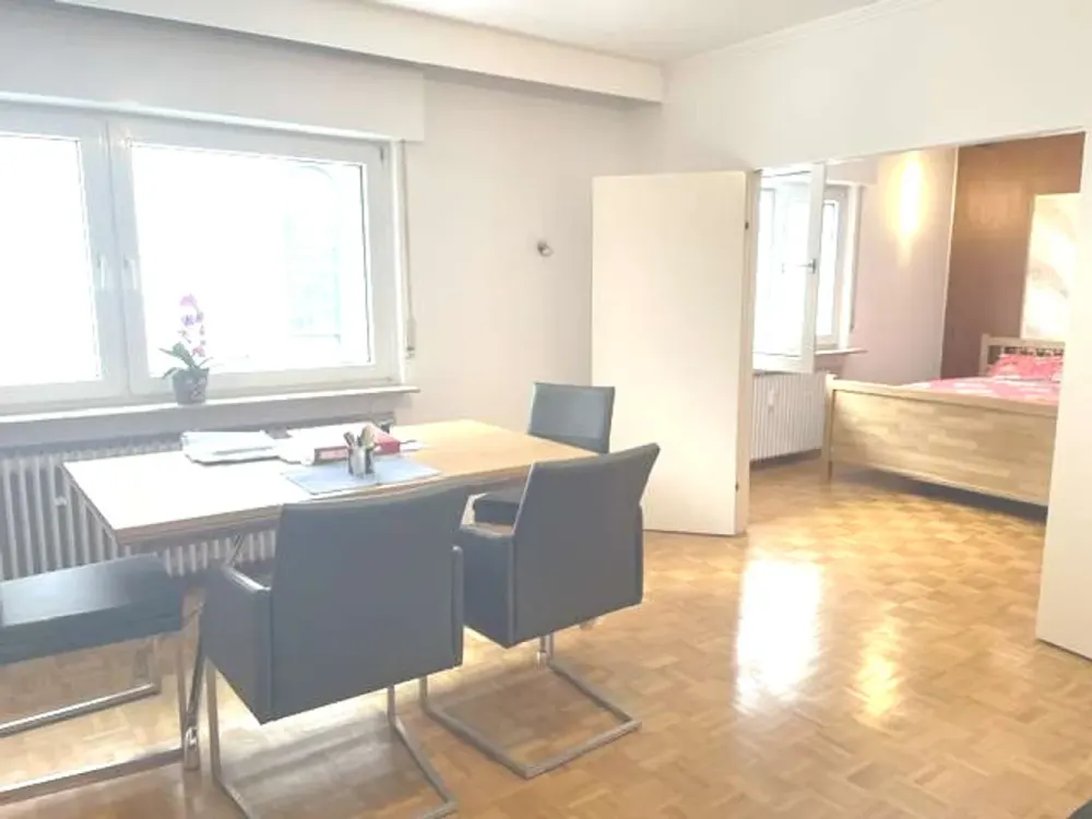 Sehr gepflegte, helle 3-Zimmer-Wohnung mit Balkon in sehr begehrter Lage von Offenbach-Bieber