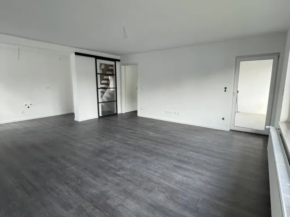 Stilvolle 5-Raum-Wohnung mit gehobener Innenausstattung mit Balkon in Schwabach