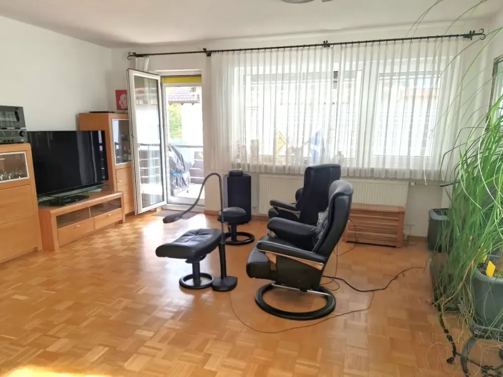 Gepflegte helle 4-Zimmer-Wohnung mit Balkon in Langenargen