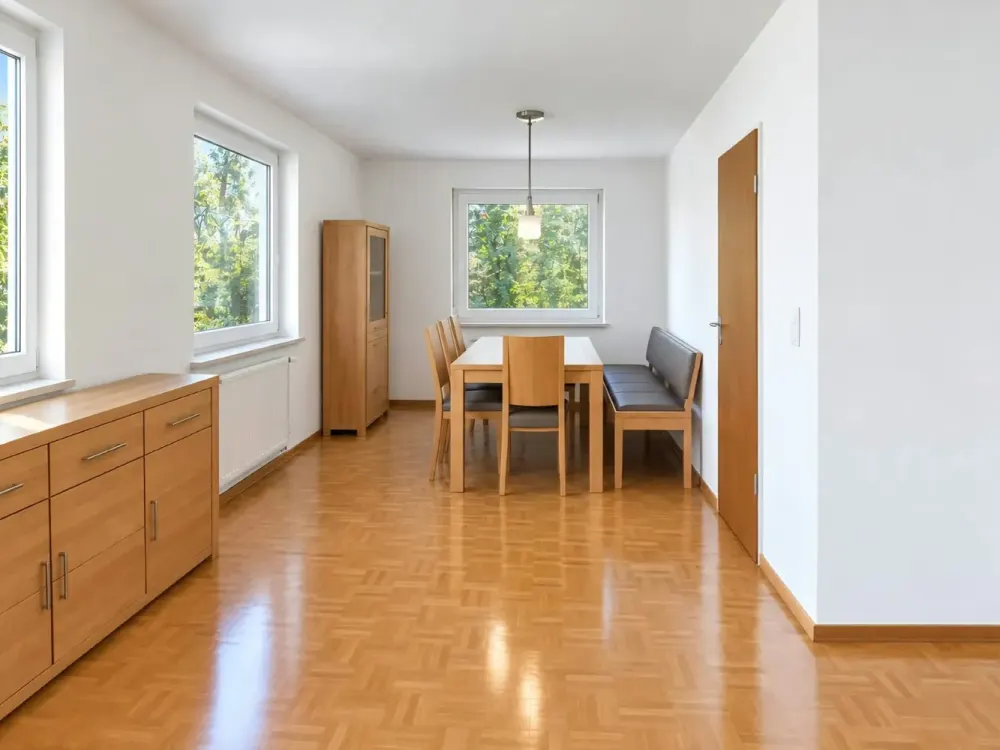 Gepflegte helle 4-Zimmer-Wohnung mit Balkon in Langenargen