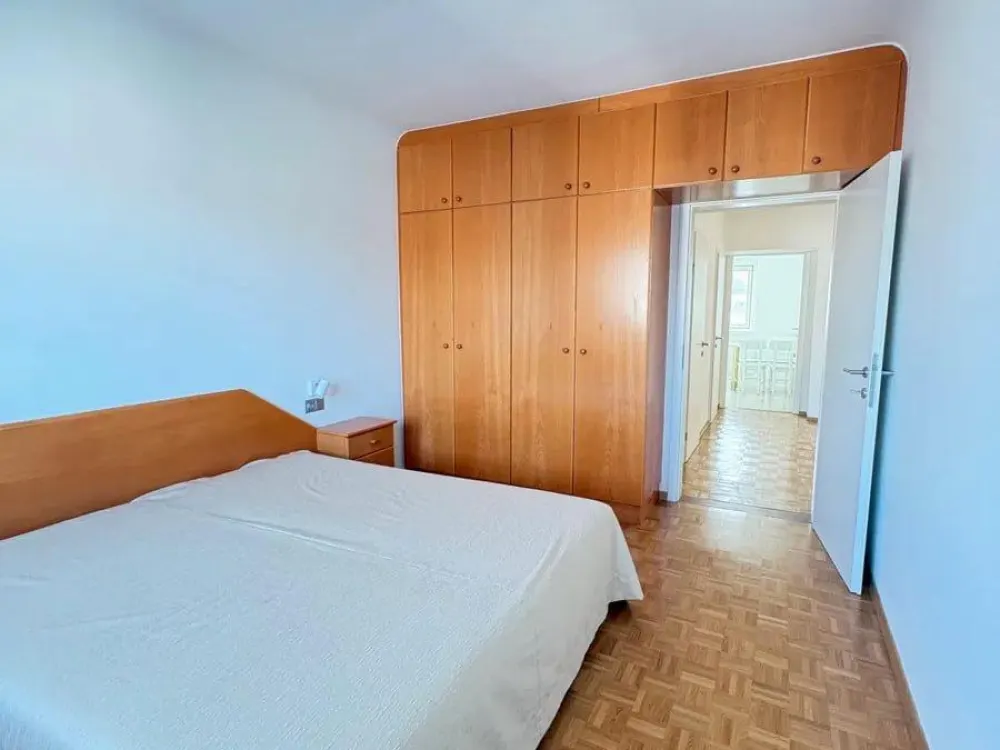 3-Zimmer Wohnung mit Terrasse und Klimaanlage, Erstbezug
