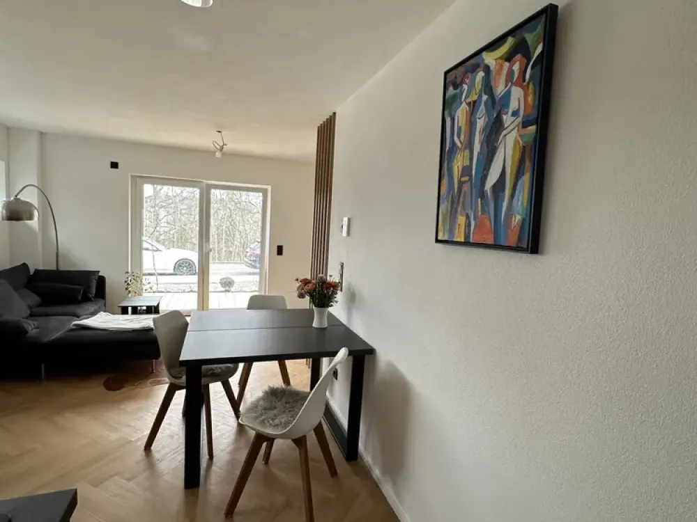 Nachmieter ab 10/26 gesucht - Charmante, voll möblierte 2-Zimmer-Wohnung mit Terrasse