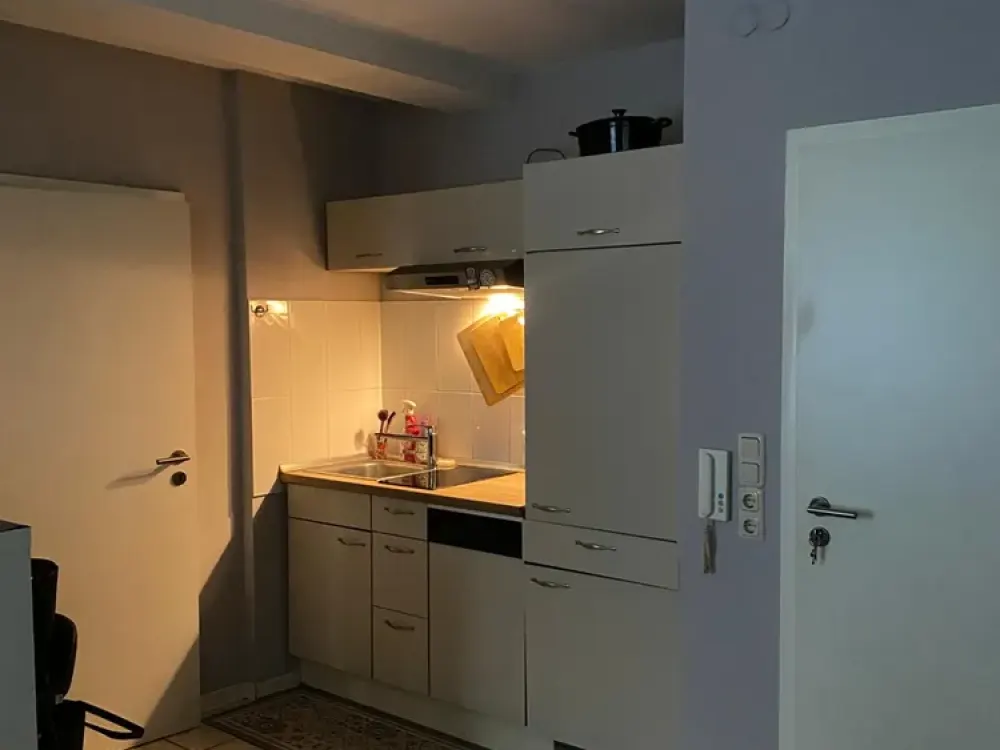 Schöne möblierte 2-Zimmer Wohnung im Stuttgarter Lehenviertel