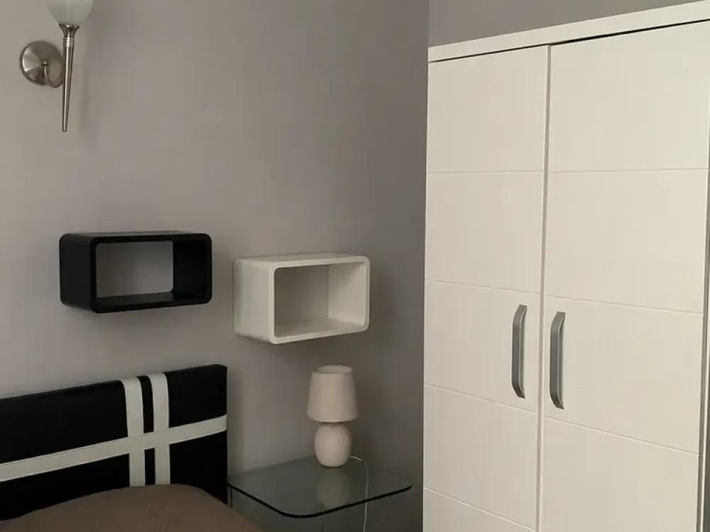 Schöne möblierte 2-Zimmer Wohnung im Stuttgarter Lehenviertel