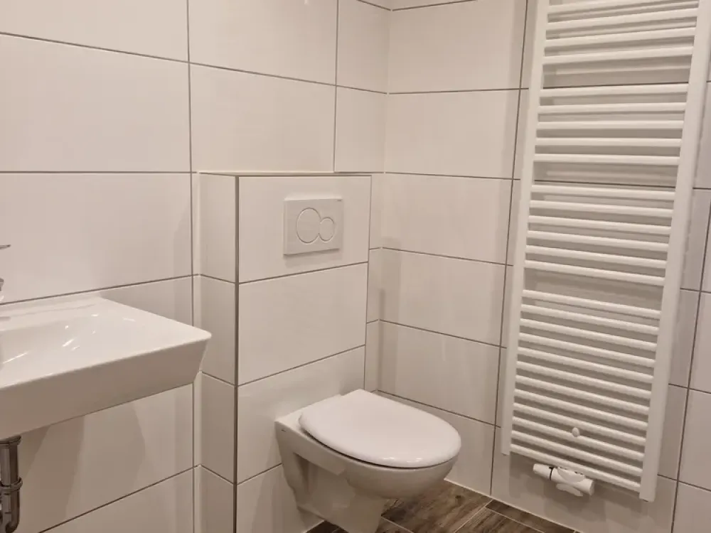 Wohnen wie im eigenen Haus! 2,5 Zimmerwohnung in zentraler Lage! mit Einbauküche!