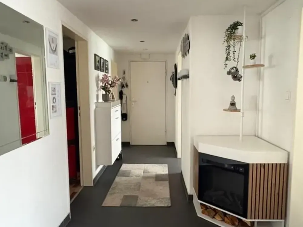 Wohnen mit Charakter: 3,5-Zimmer-Dachgeschosswohnung mit eigenen Garten in Dortmund-Neuasseln