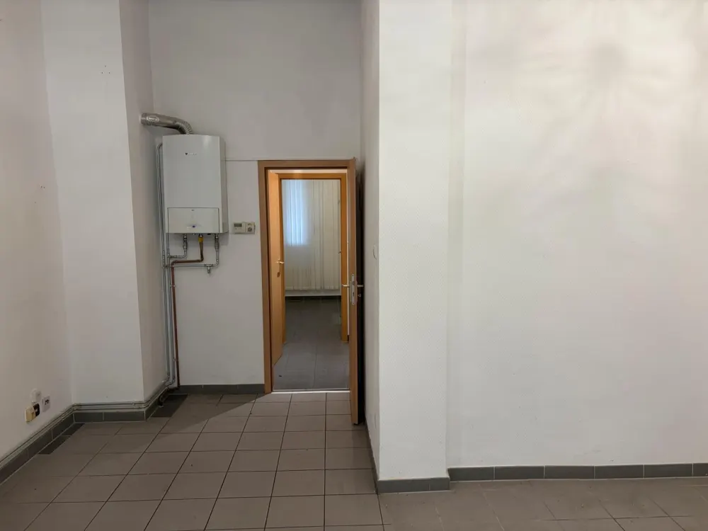 Business, Practice, Shop, Apartment 50m2 in 76137 Karlsruhe Südstadt