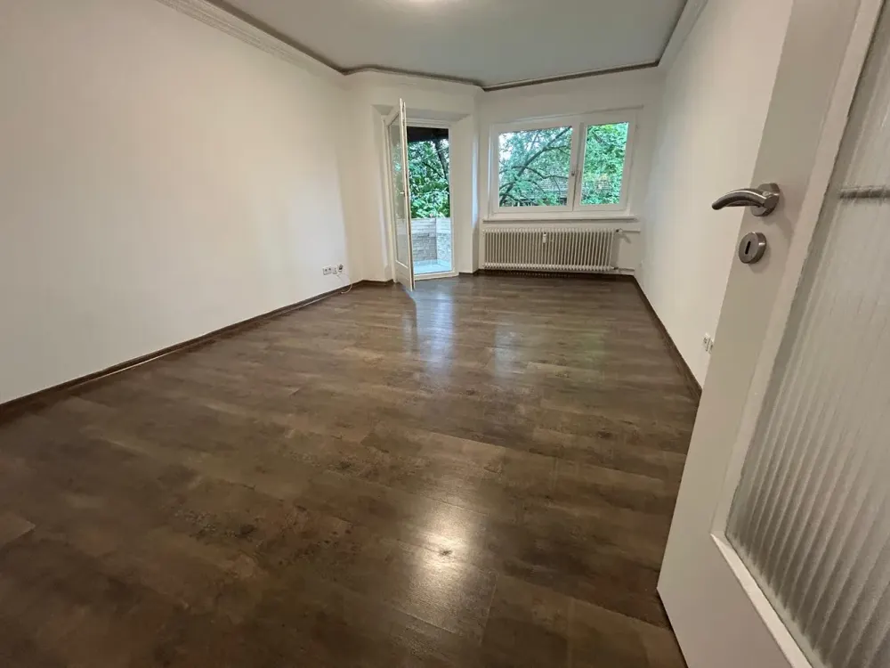 Erstbezug nach hochwertiger Sanierung | Neue Maßküche | Modernes Bad | Balkon | Top-Anbindung in Ham