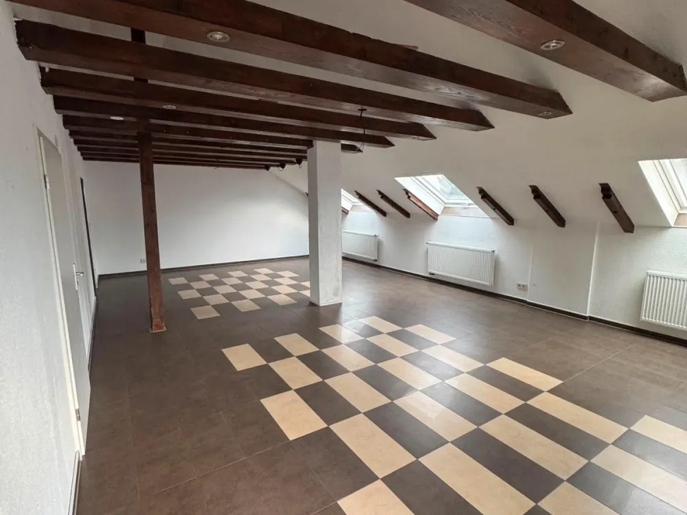 4 Zimmer Wohnung zu vermieten Waiblingen Eisental auch WG