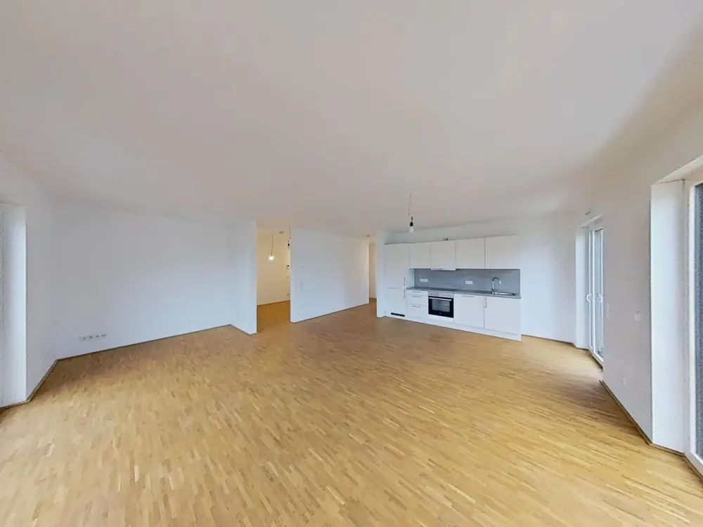 Spacious 3-Room Apartment with Roof Terrace & Modern Built-In Kitchen