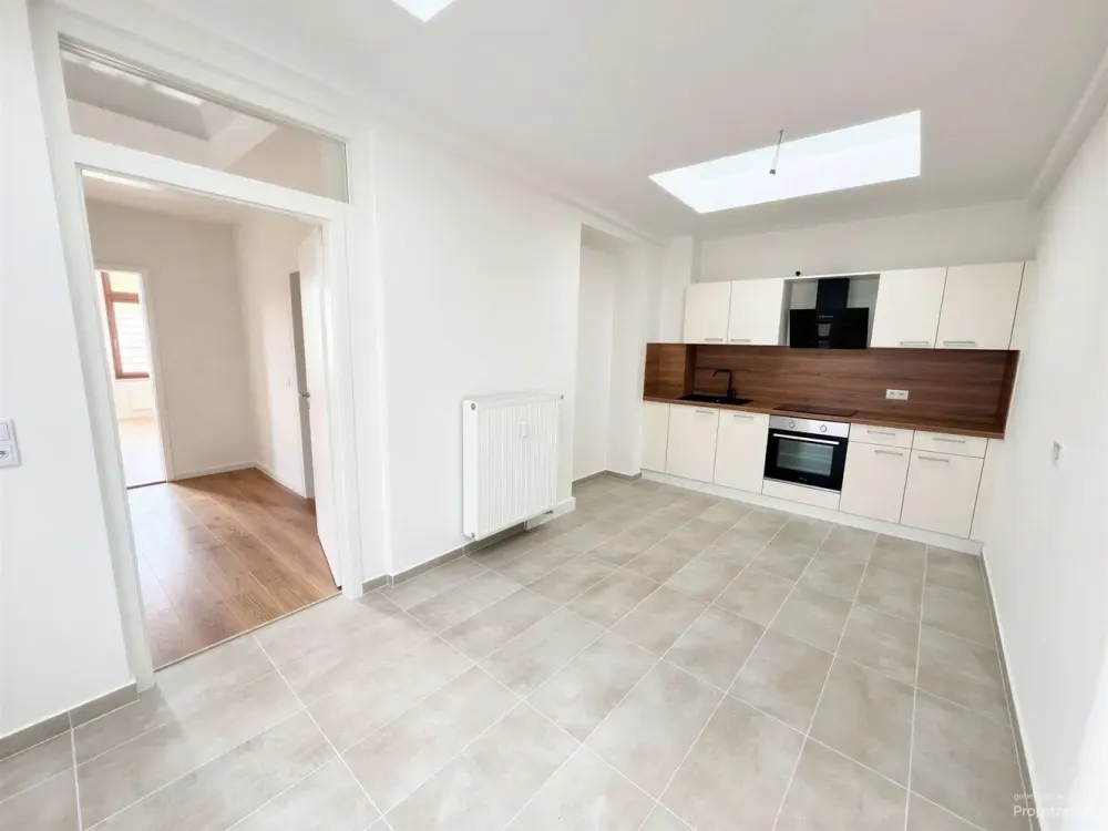 *Neu & in Renovierung* - Hochwertiger Ausstattung!