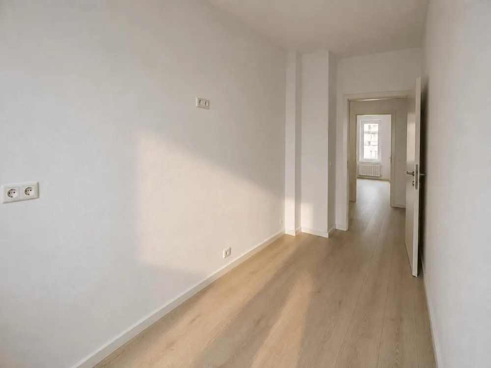 Freshly Renovated 2-Room Apartment with New Fitted Kitchen in Möckern!