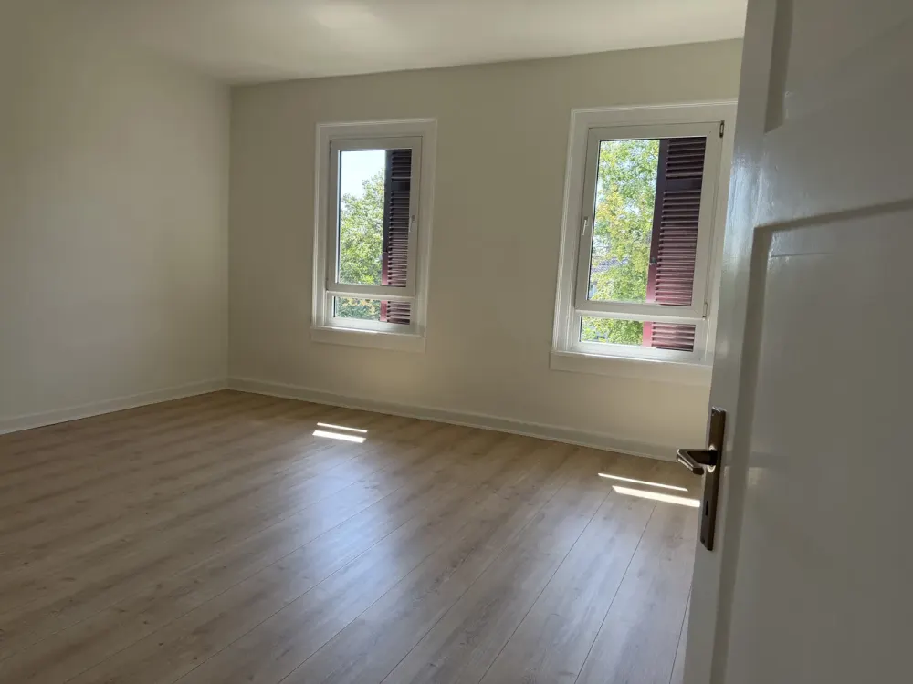 Renovierte 3Zi Altbauwohnung in 1A Lage von Bad Soden