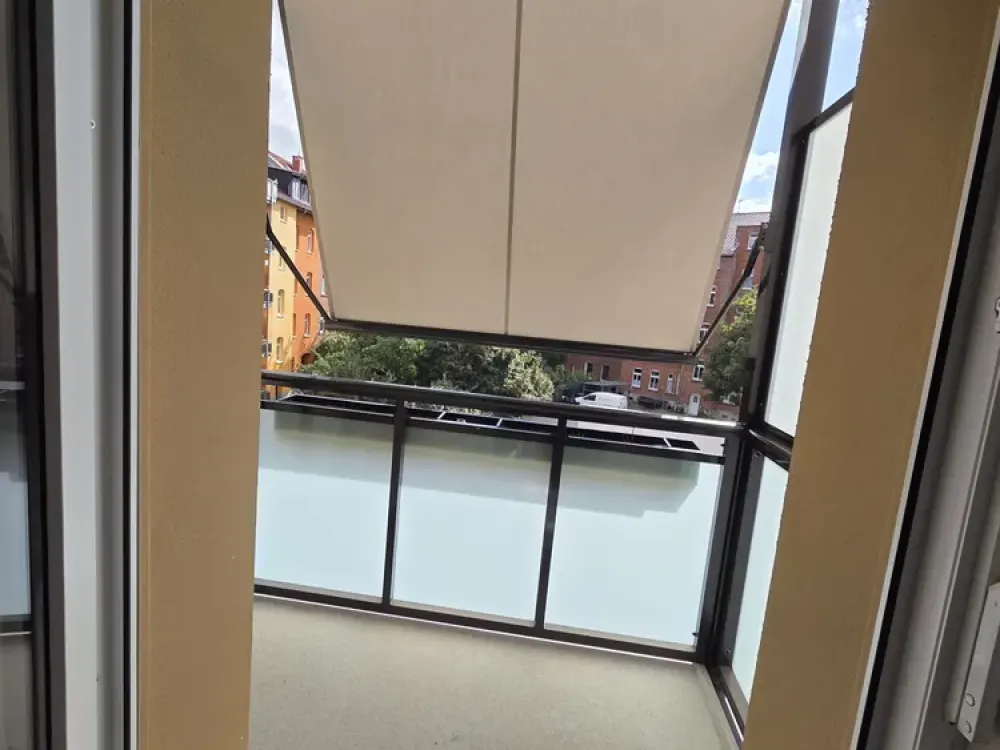 Zentrumsnahe 3-ZKB mit neuer EBK, Süd-Balkon, Markisen und weiteren Extras