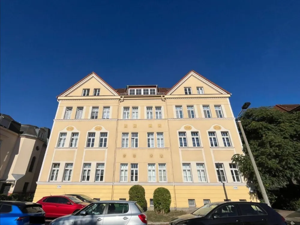 2 Monate kaltmietfrei - Helle 3-Zimmer-Maisonettewohnung mit Badewanne I Optional Einbauküche