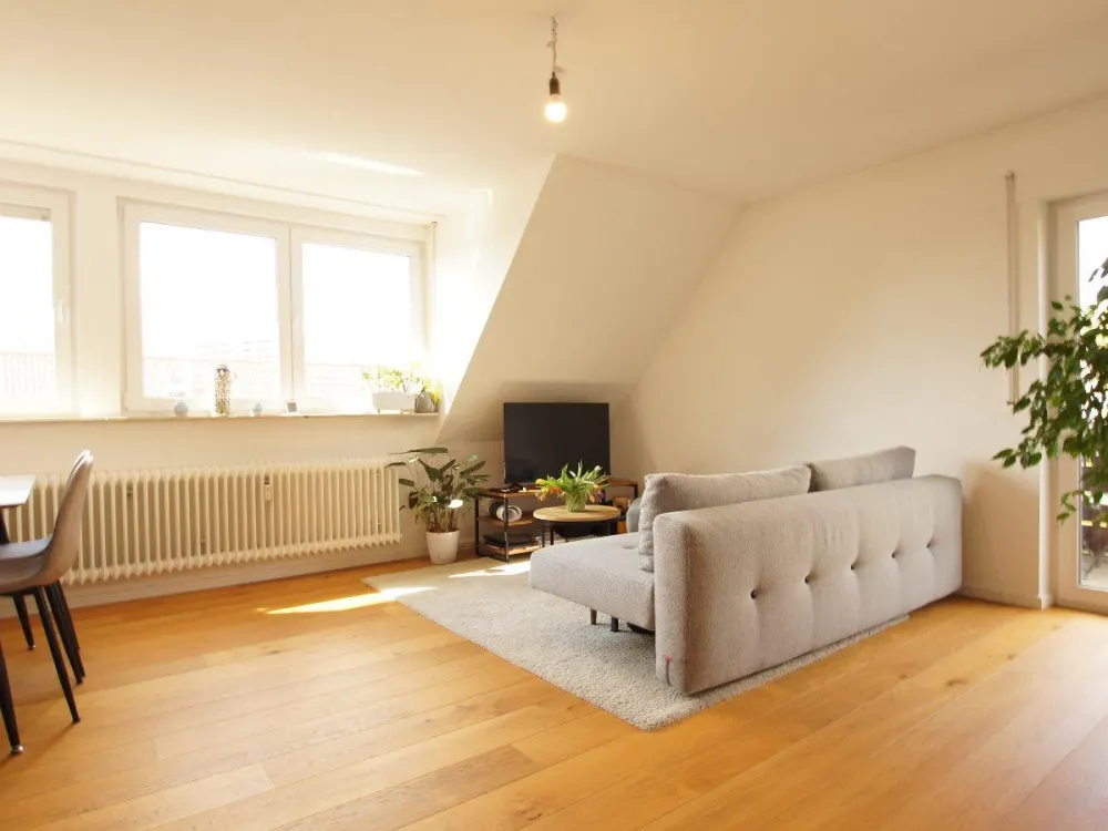 Moderne 3-Zi-Wohnung mit Einbauküche und Hobbyraum in Böblingen