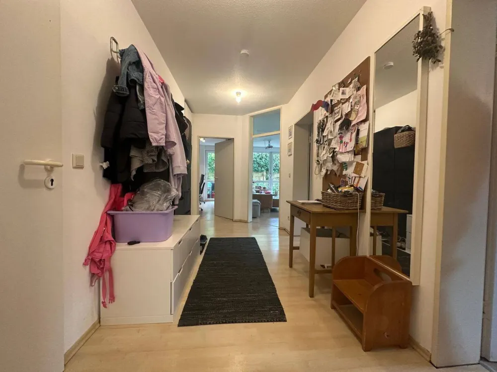 Attraktive, helle 3-Zimmer-Erdgeschoss-Wohnung mit kleinem Garten