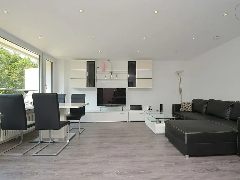 Modern furnished apartment with air conditioning, internet and underground parking space in Stuttgart Asemwald