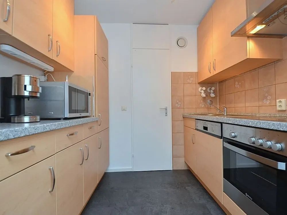 Modern furnished apartment with air conditioning, internet and underground parking space in Stuttgart Asemwald