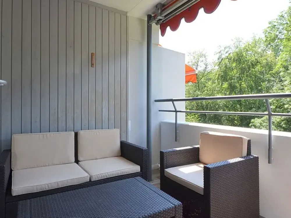 Modern furnished apartment with air conditioning, internet and underground parking space in Stuttgart Asemwald