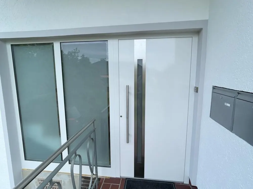 3,5 Zi mit moderner EB Küche, gr. Balkon