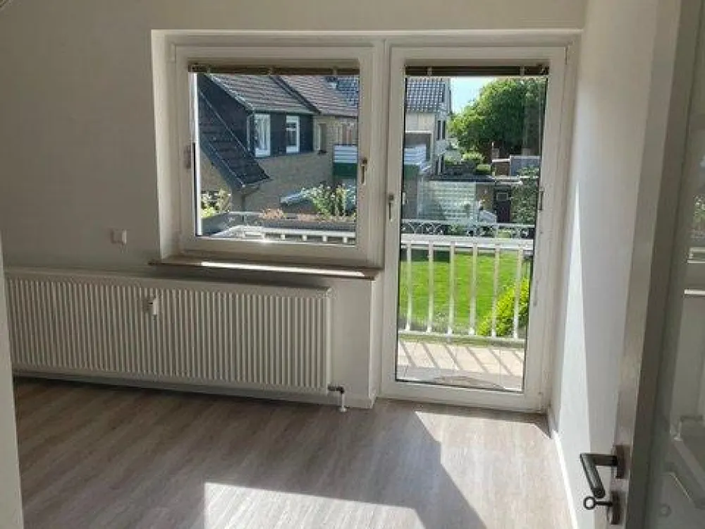 3,5 Zi mit moderner EB Küche, gr. Balkon