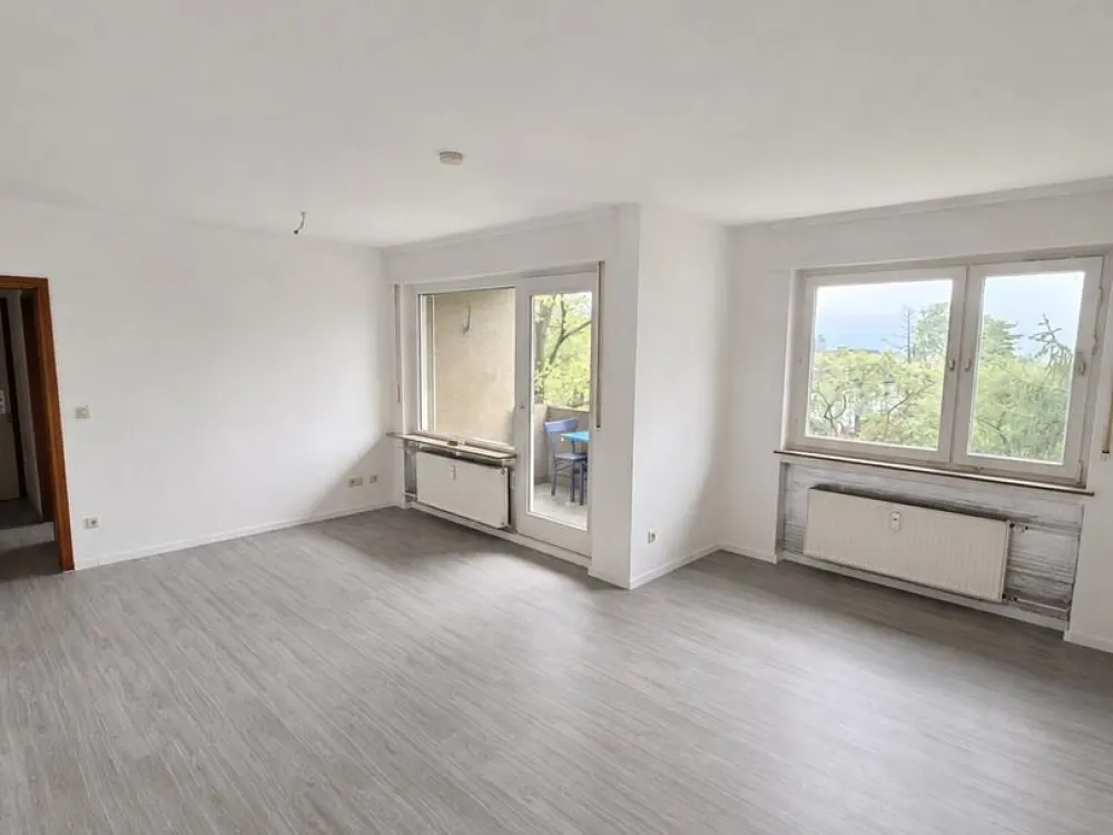 Jobcenter, جوب سنتر, Джобцентр: Neue Wohnung für Ihre Familie, ideal für 4 Personen