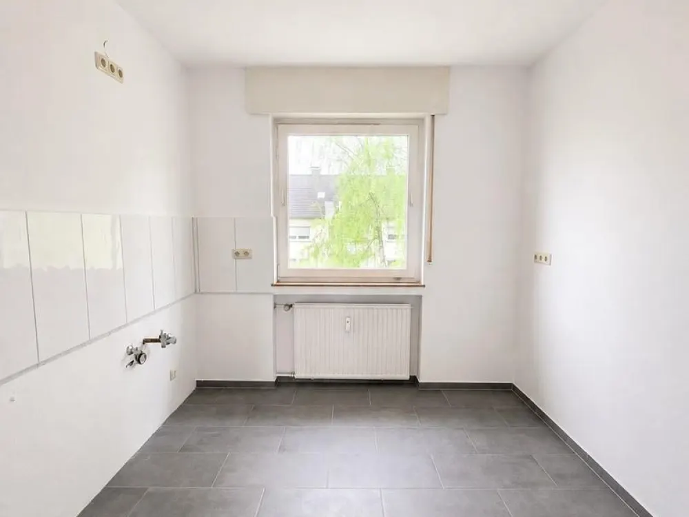 Jobcenter, جوب سنتر, Джобцентр: Neue Wohnung für Ihre Familie, ideal für 4 Personen