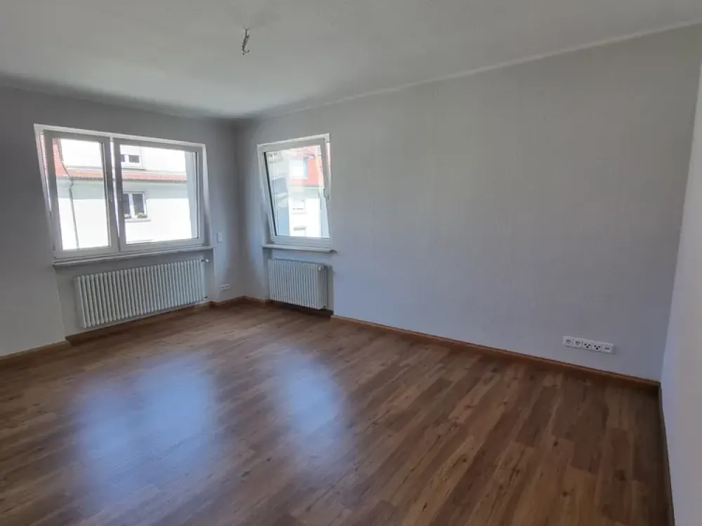 KA-Weiherfeld, helle 2,5 ZKB-Whg., 73 m² mit Blick ins Grüne