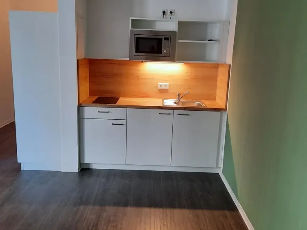 Wohnglück in Düsseldorf-Rath: möbliertes Apartment ab sofort zu vermieten