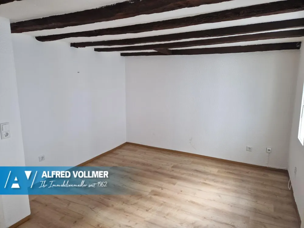 Erstbezug nach Kernsanierung im Altbau!