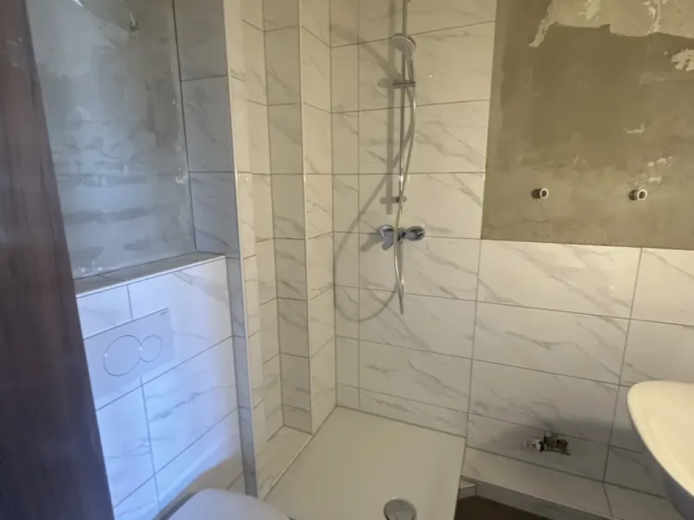 LEBEN in BOCKUM mit neuem Badezimmer