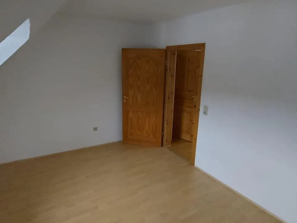 Attraktive 65 m² Dachgeschosswohnung in Boloh