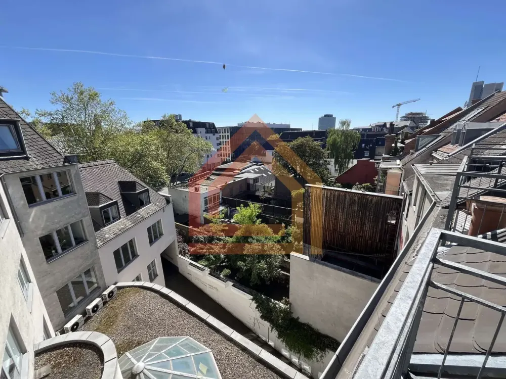 Erstbezug nach Modernisierung: 3-Zimmer-Maisonette mit Sonnenbalkon