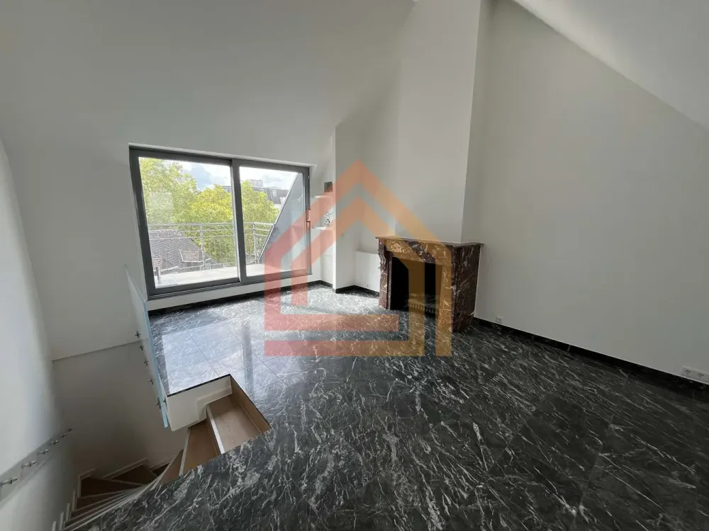 Erstbezug nach Modernisierung: 3-Zimmer-Maisonette mit Sonnenbalkon
