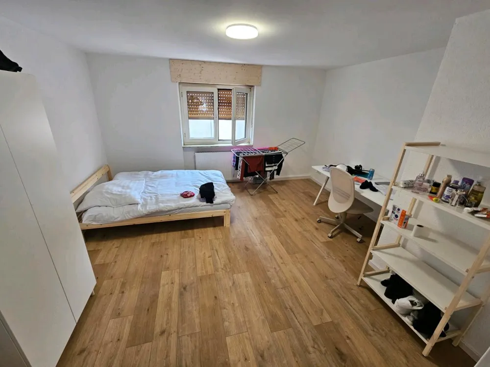 WG Zimmer Frauen voll möbliert, Mietpauschale