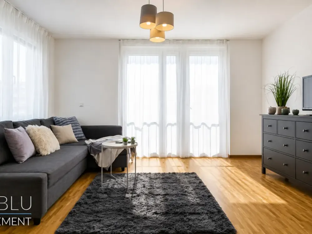 Zentrale, möblierte, offene und helle 3-Zimmer Wohnung mit großem Balkon