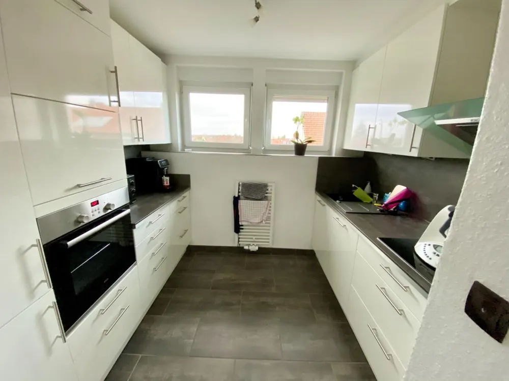 Helle 4,5 Zimmerwohnung in ruhiger Lage mit Waldblick