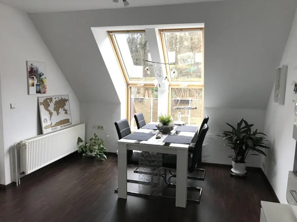 Helle 4,5 Zimmerwohnung in ruhiger Lage mit Waldblick