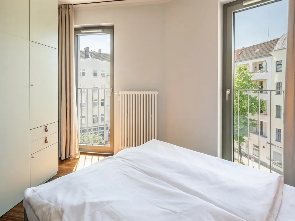 BESICHTIGUNGEN: Mi 9:00 & Fr 16:00 -unbefristete 2-Zimmer-Wohnung mit offenem Wohnbereich und Balkon