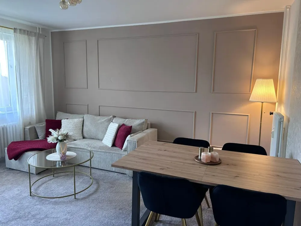 Quiet 2-Room Apartment with Balcony, Available from 01.11!