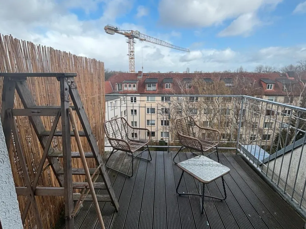 Charmante 3 Zimmer Wohnung/WG in Horn mit Dachterasse