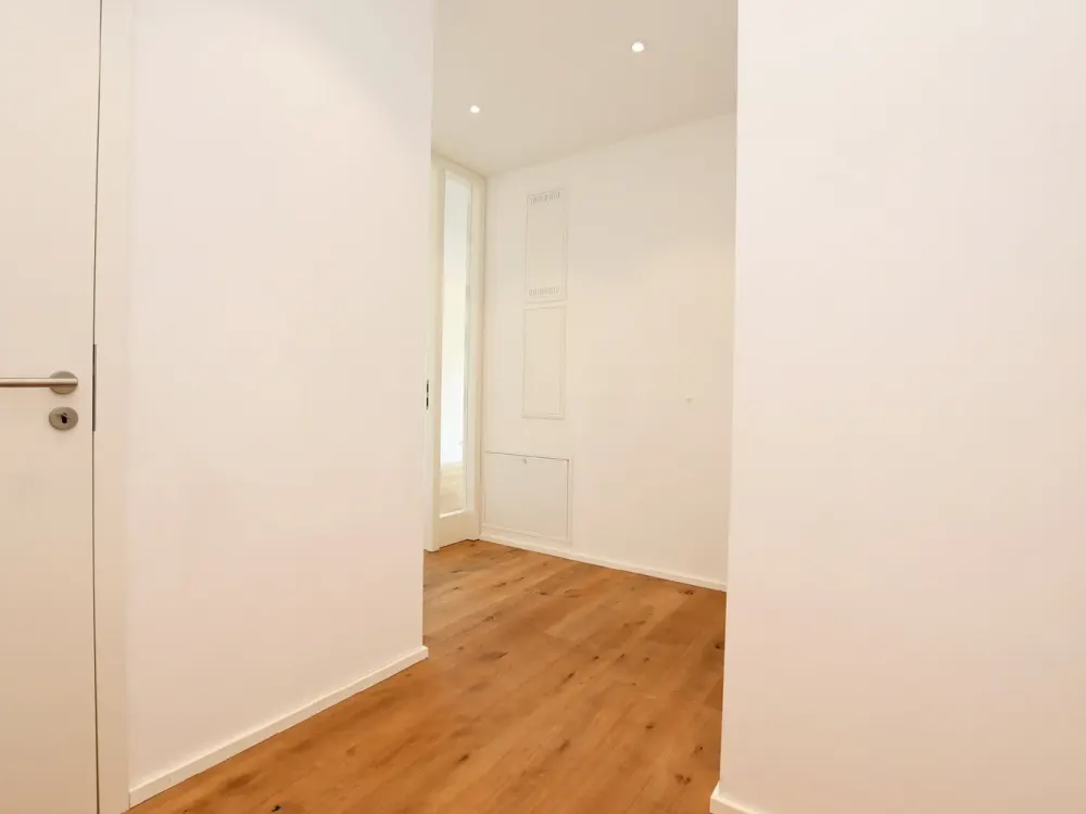 AIGNER - Modern Home with Comfortable Character, 2-Room Apartment in Germering