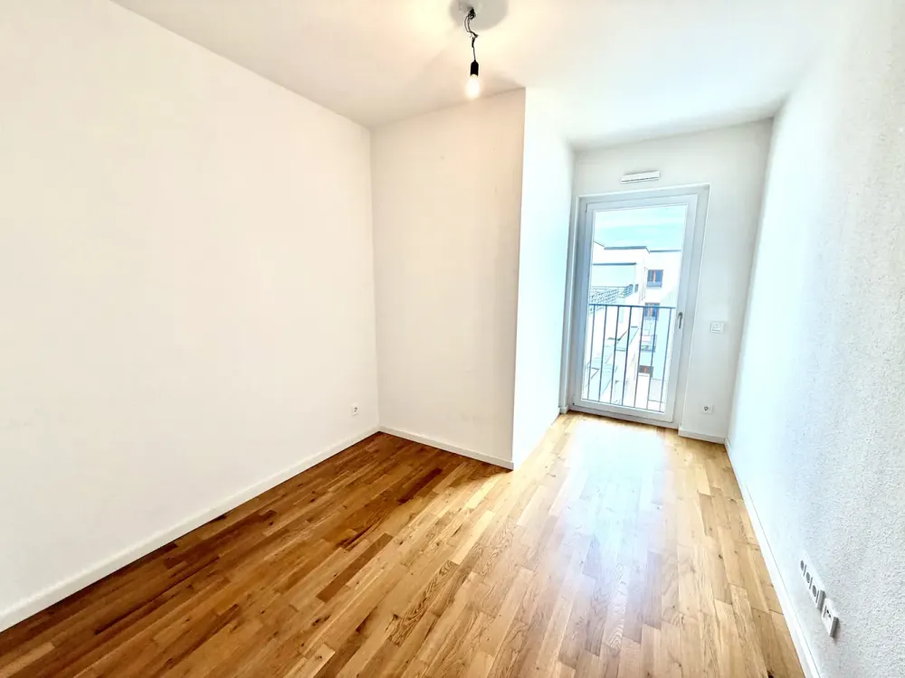 Luxuriöses Penthouse mit Panorama-Dachterrasse, lichtdurchflutet & mit exklusiver Markenküche