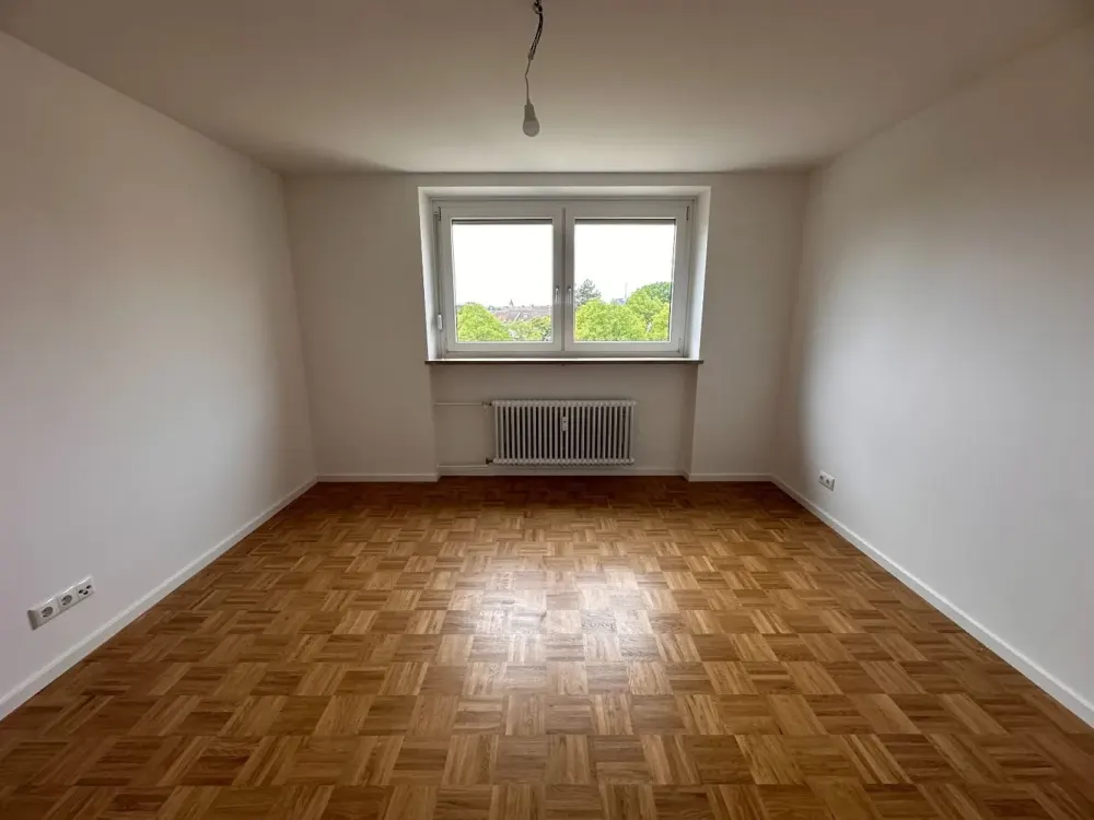Frisch modernisierte 2-Zimmer-Wohnung mit Balkon in Röthenbach