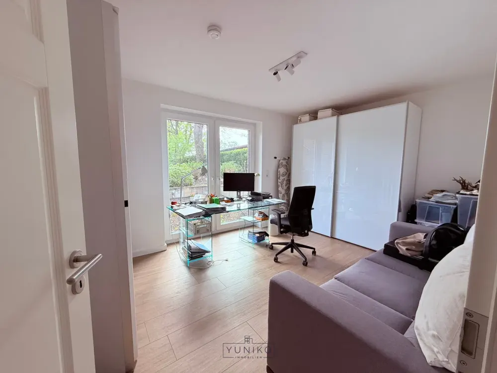 Modern Ground Floor Apartment with Spacious Living/Dining Area, Terrace and High-Quality Fitted Kitchen
