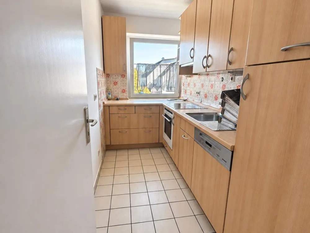 Erstbezug nach Modernisierung 3- Zimmerwohnung mit Stellplatz
